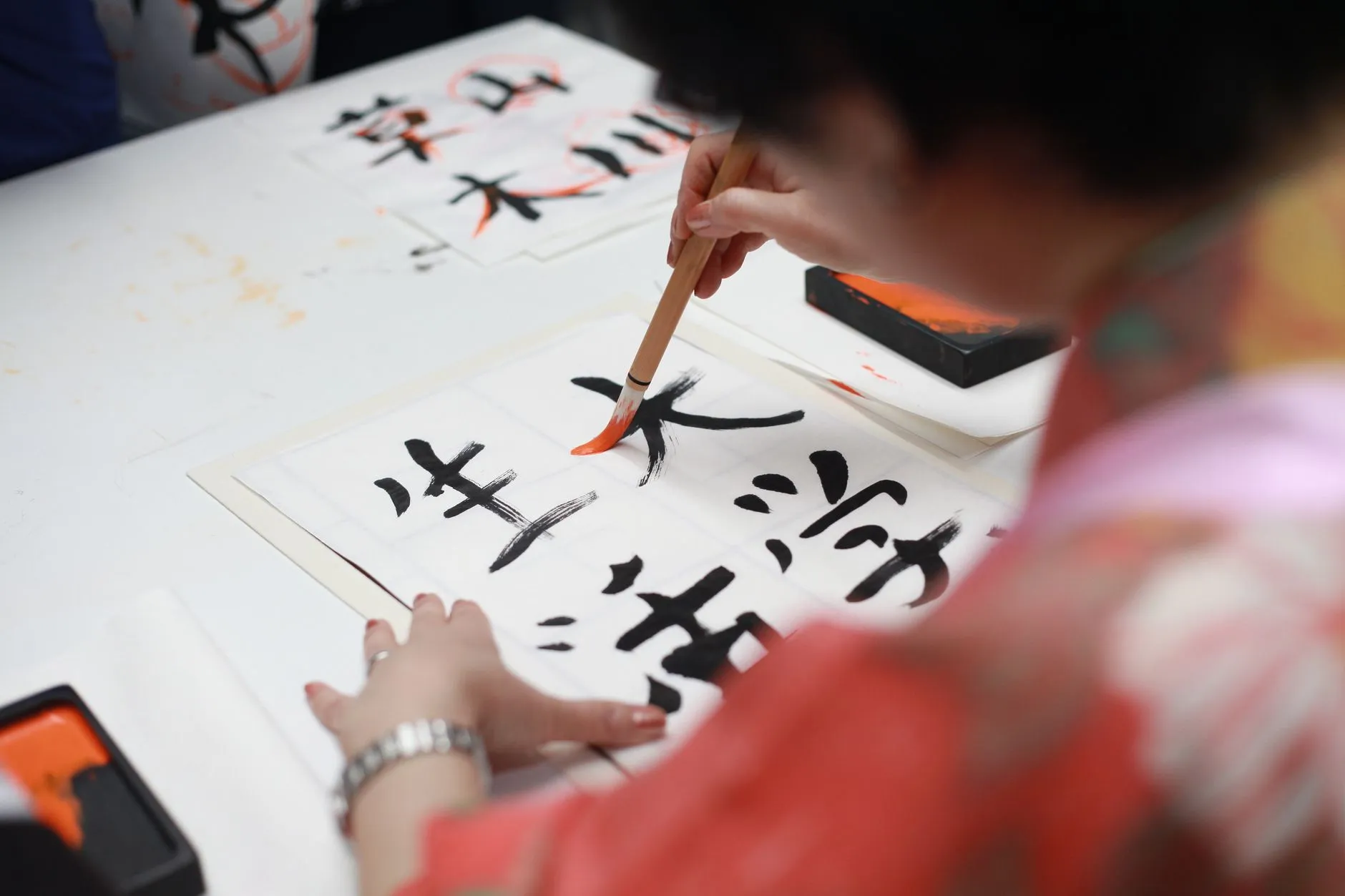 晋中莎秋商贸：家庭清洁用品行业趋势与洗衣液洗洁精品质升级方向解析