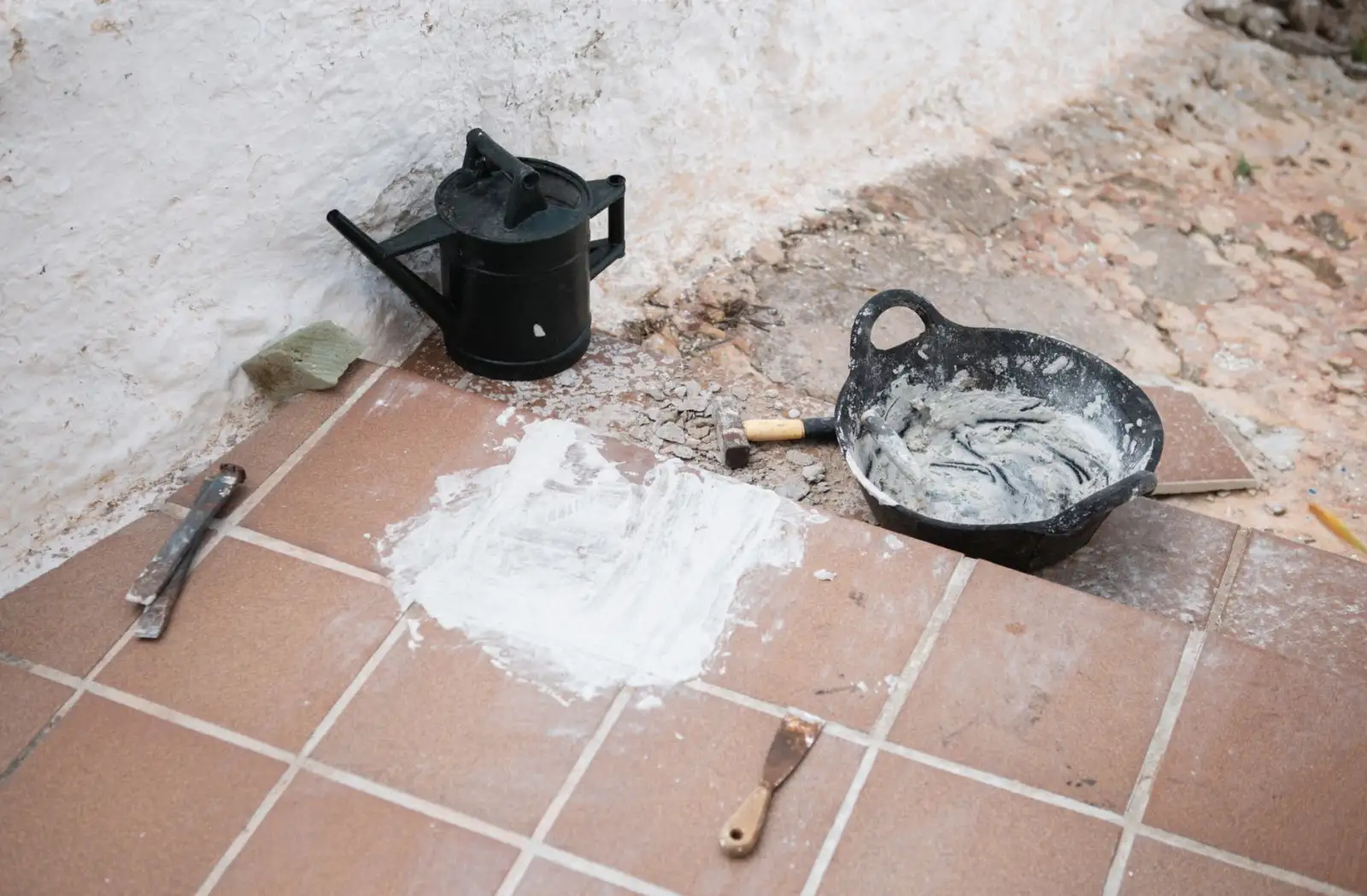洗衣液与柔顺剂搭配使用方案：提升家庭衣物护理效率